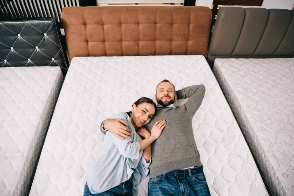 Best Mattress For Different Weight Couples